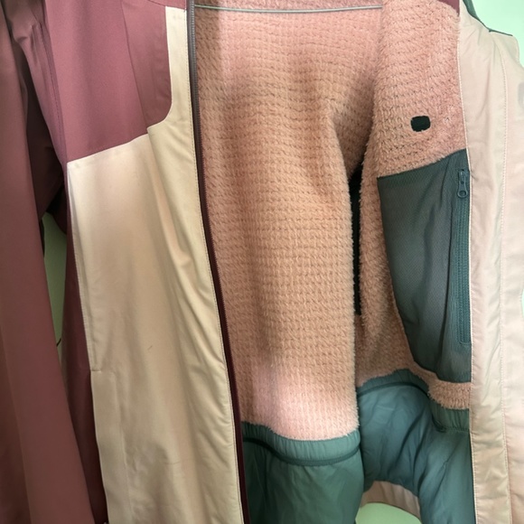 Strafe Aspen Women’s Ski Jacket - Picture 4 of 6